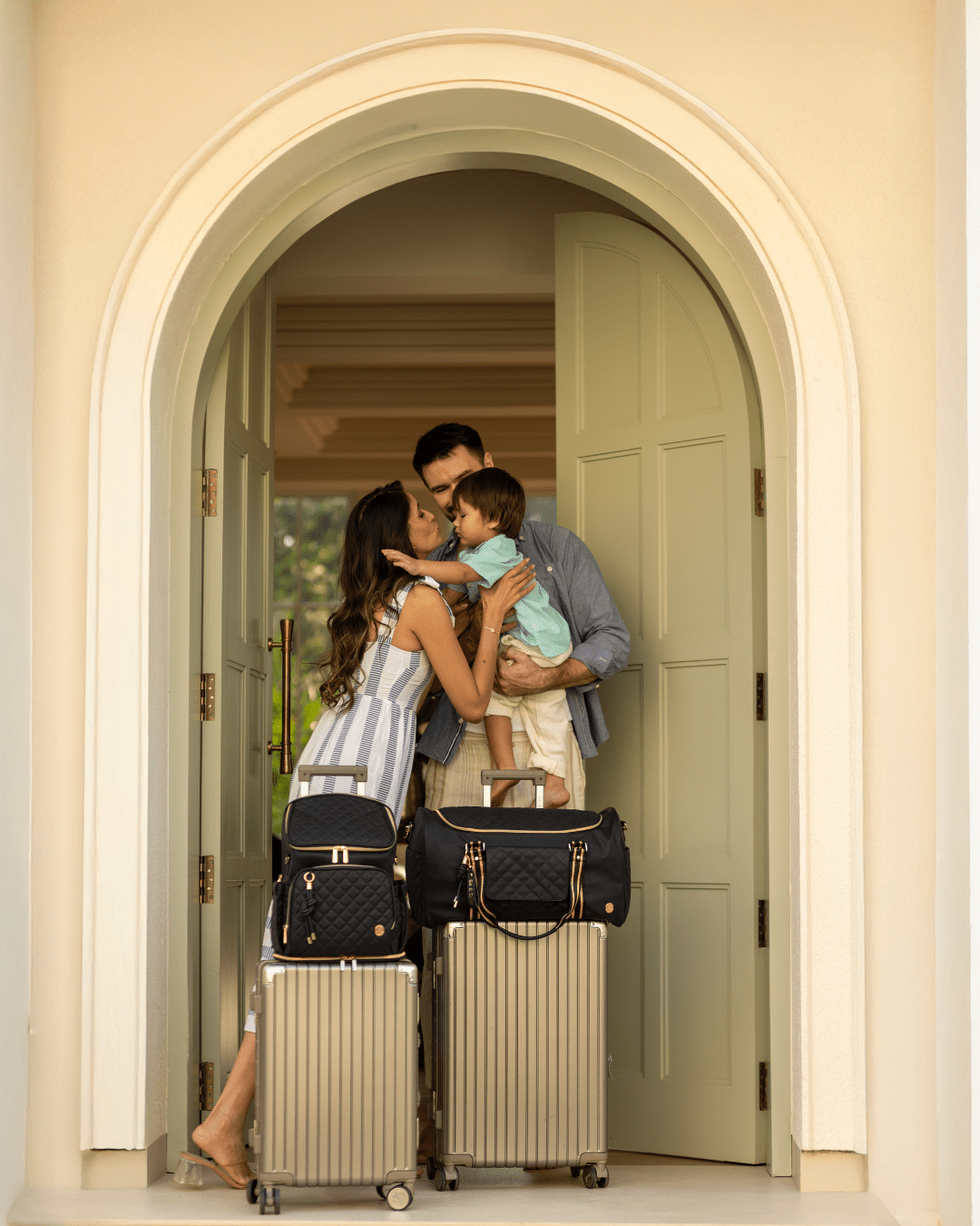 The Mama Mia Weekender Bag - Black