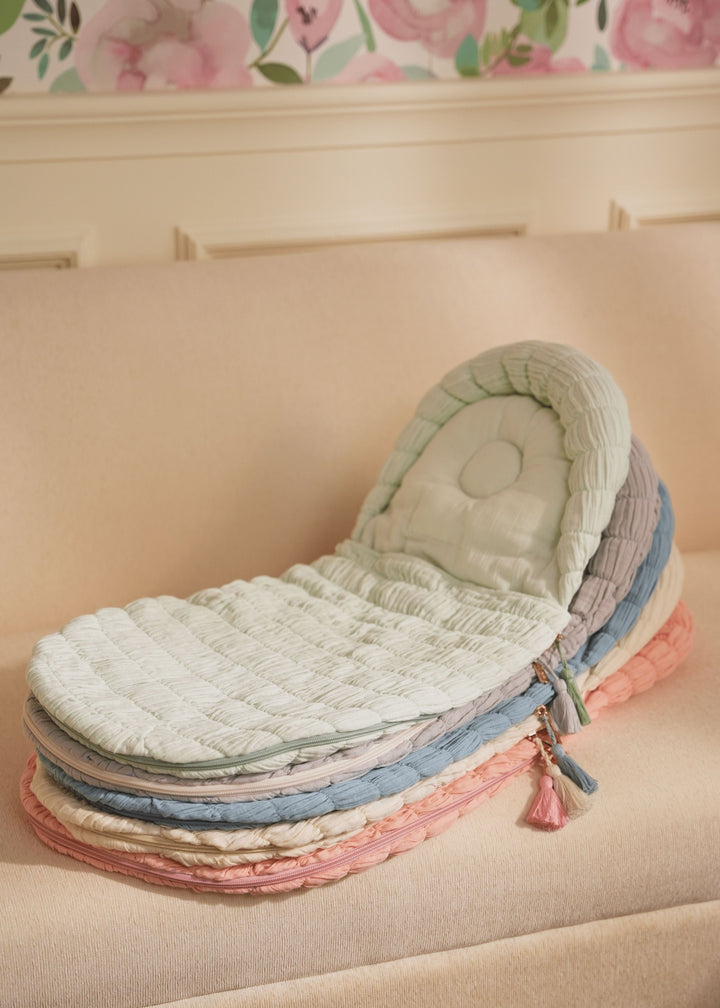 The Crescent Sleeping Bag Ecru