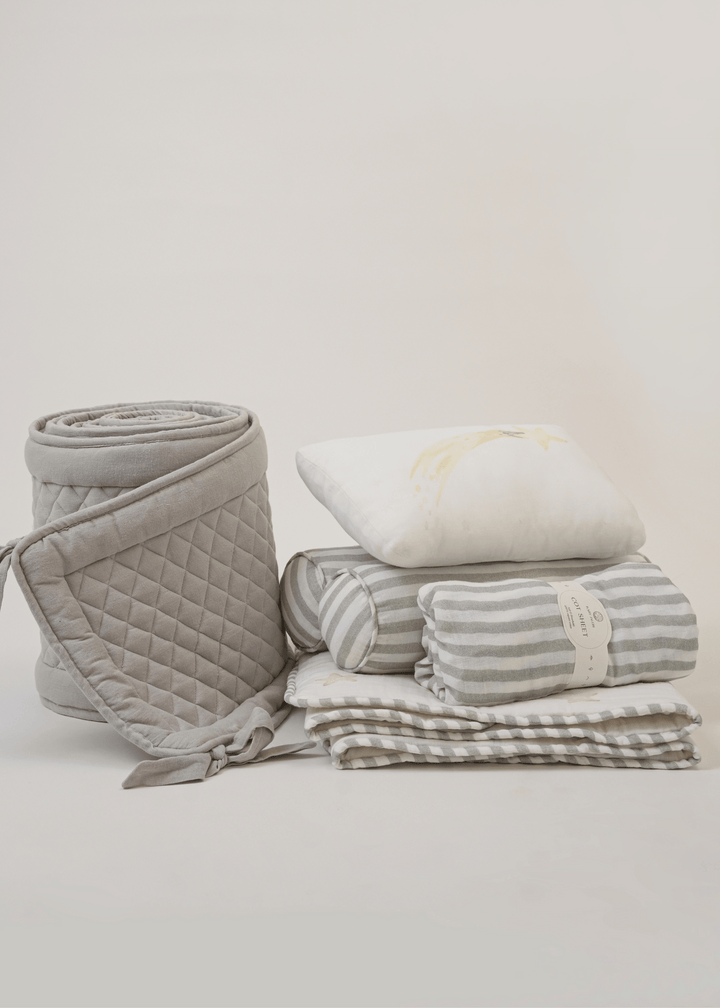 Up in the Clouds Complete Cot Bedding Set with Bumper